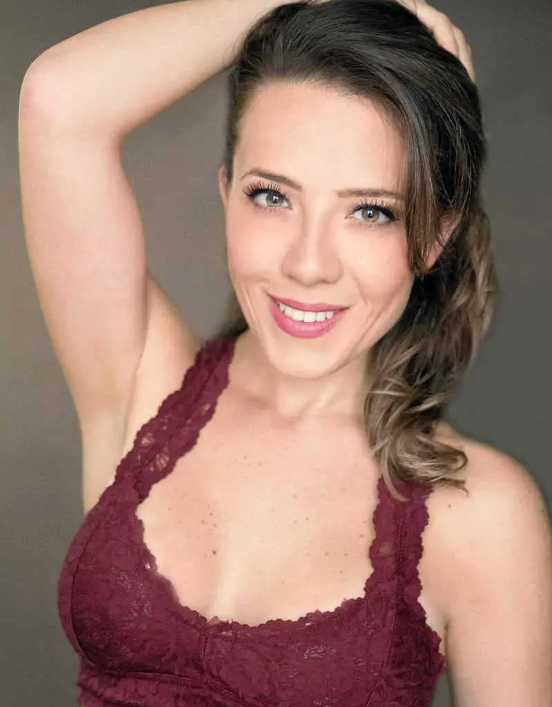Ivannia T - Agencia de Edecanes