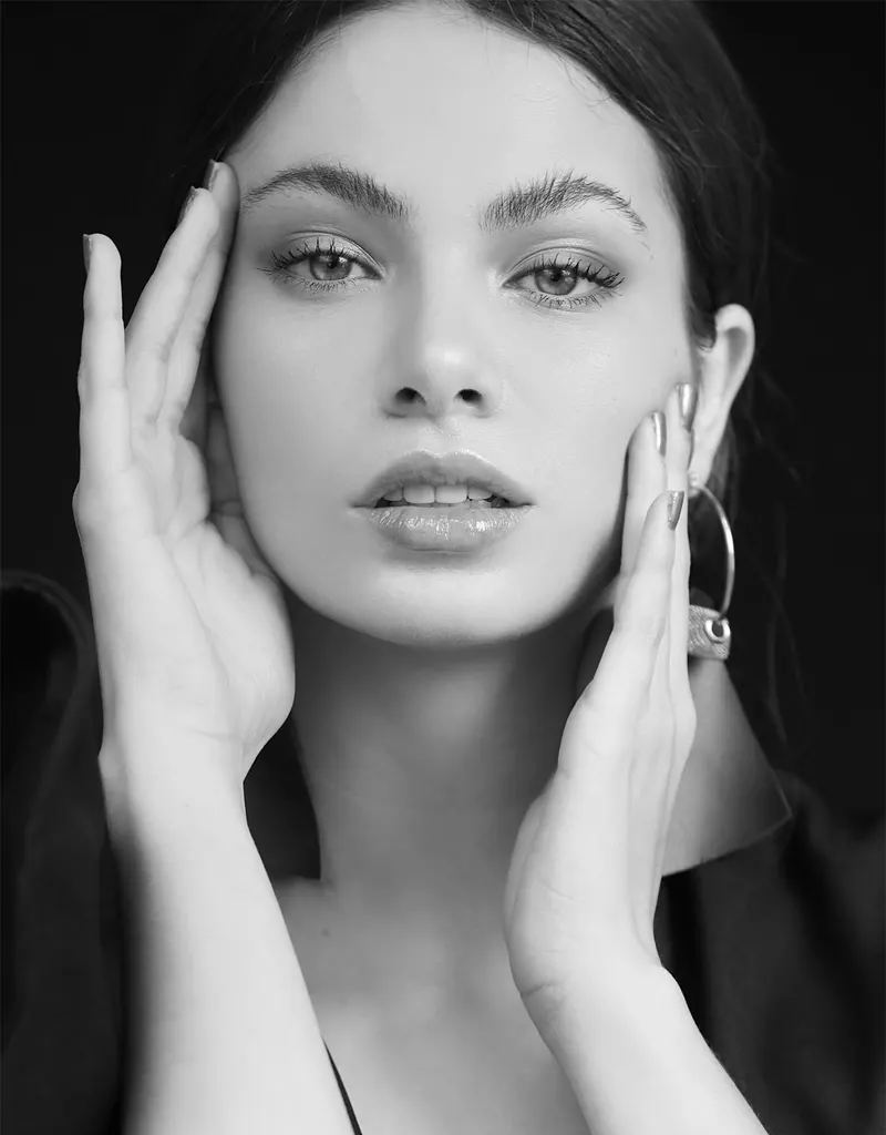 Ivanna D - Agencia de Edecanes