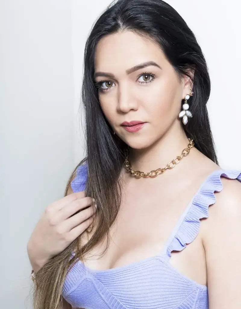 MelannieP - Agencia de Edecanes
