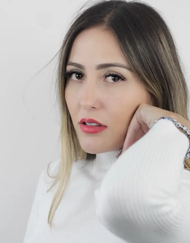 SthefaniaR - Agencia de Edecanes