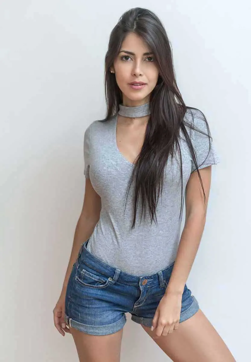 Foto Book Ariana