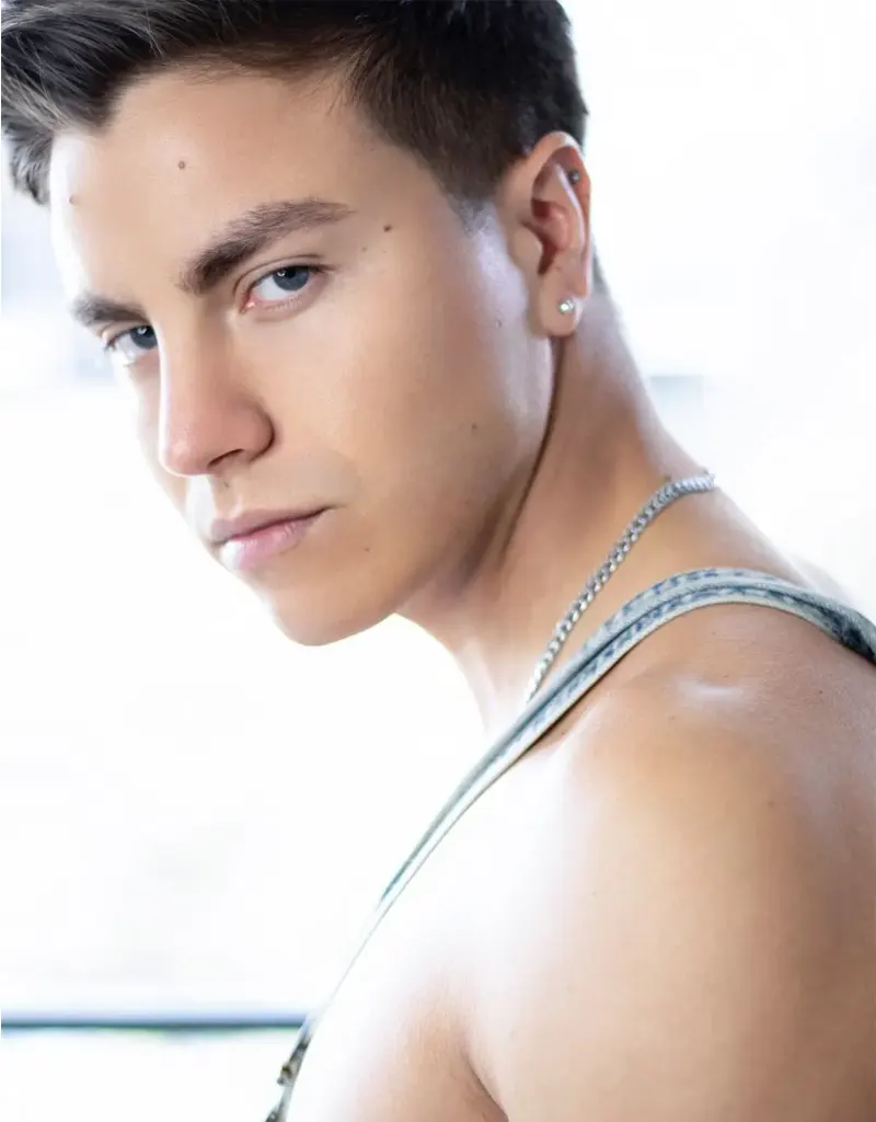 Emmanuel R.
