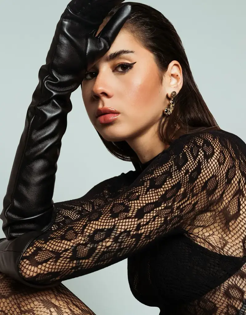 Fernanda B.